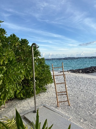 Emerald Faarufushi