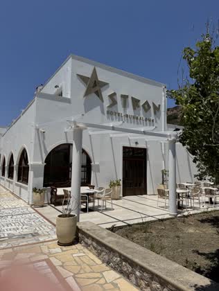 Astron hotel bungalows