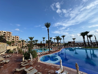 Mövenpick Resort & Marine Spa