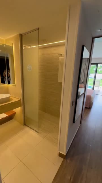 One Resort Premium